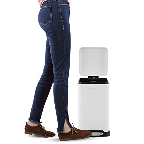 happimess Betty Retro Mini 3.2 Gal Step Trash Can, Cotton White - color: White