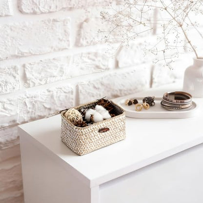 Hipiwe Wicker Shelf Basket Box Mini Seagrass Baskets with Lid,6.1"x4"x3.3" - color: Whitewash color, size: 6.1" x 4" x 3.3"
