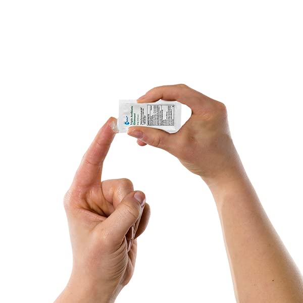 Globe Triple Antibiotic Ointment 0.9g Packets, First Aid 144-Count