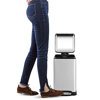 happimess Betty Retro Mini 3.2 Gal Step Trash Can, Platinum Silver - color: Chrome