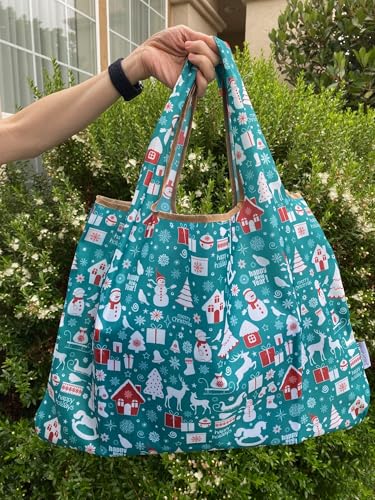 allydrew Medium Foldable Tote Nylon Reusable Grocery Bag (Set of 2) - color: Christmas Green
