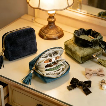Travel Jewelry Case Organizer for Women - color: Light blue