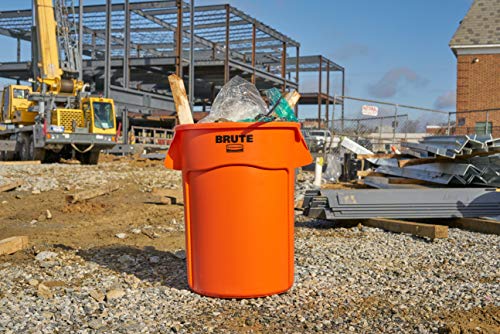 Rubbermaid Commercial Products BRUTE Heavy Duty Round Trash Can, High Visibility Garbage Can, 32 Gal, Orange, for Landscapers/Construction/Restaurants/Back of House/Offices, Pack of 4