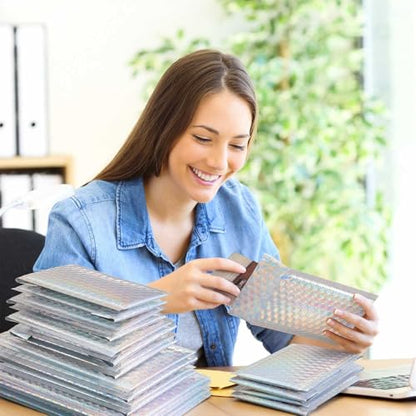 Henoyso 100 Pcs Holographic Bubble Mailer 4 Sizes Adhesive Padded Envelopes - color: Laser