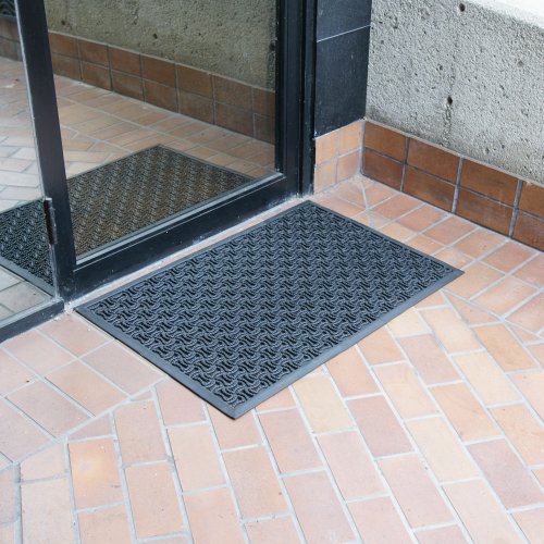 Rubber-Cal Dura-Scraper Drainage Commercial Door Mat - 3/8 in x 2 ft x 3 ft - Black Rubber Doormats - size: 2' x 3' (Rectangular)