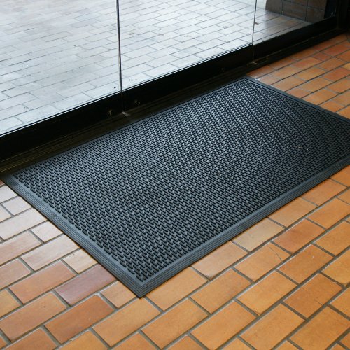 Rubber-Cal "Dura-Scraper Linear" Commercial Rubber Entrance Door Mat - 3/8 in x 3 ft x 5 ft - Black - size: 60"L x 36"W x 0.3"Th